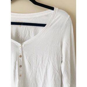 Lilly Pulitzer Plain Button Accented Long Sleeve